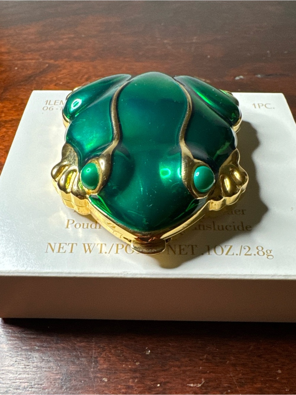 Estee Lauder Gold and Emerald Green Frog powder